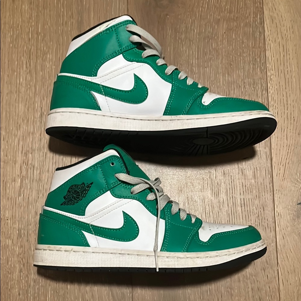 Nike Green and White High-Top Sneakers